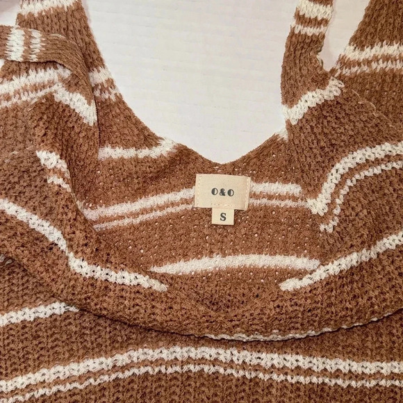 O&O Crop Knit Tank Top - Picture 4 of 4